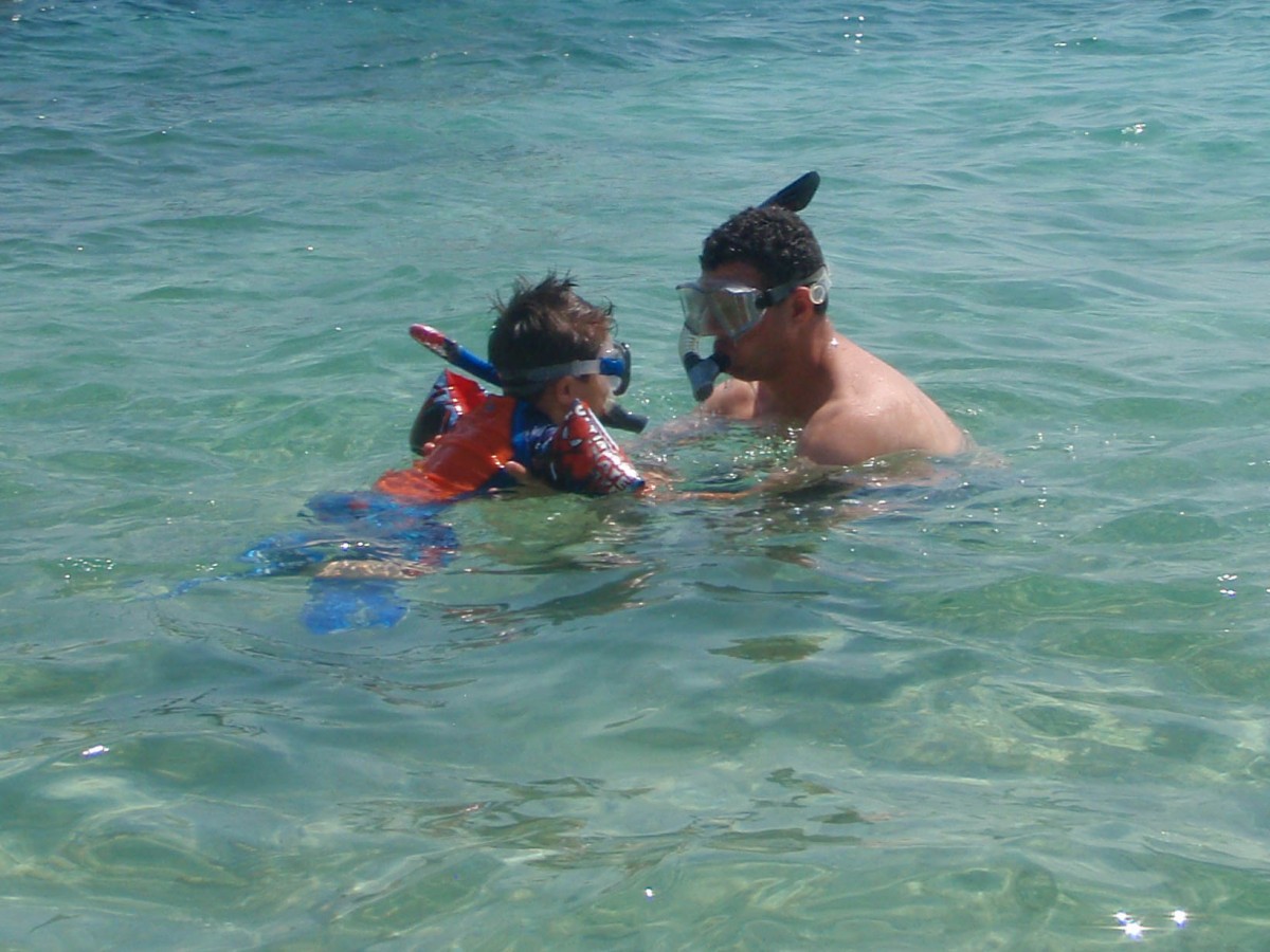 2015 - C Snorkelling near Pirate Island