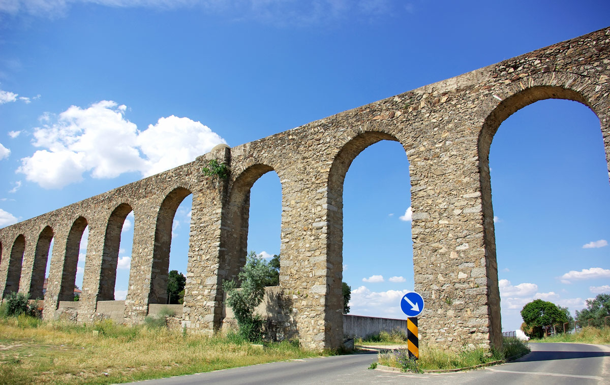 Aqueduct of Silver Water in Evora, Portugal.