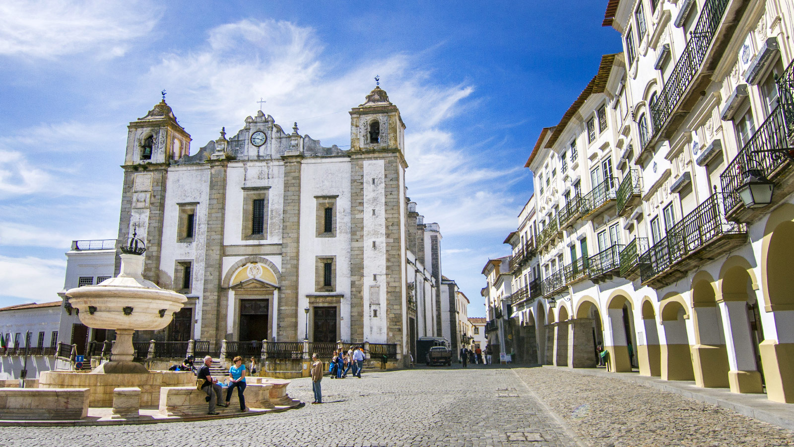 Visit Evora Portugal Casavacanzedezza