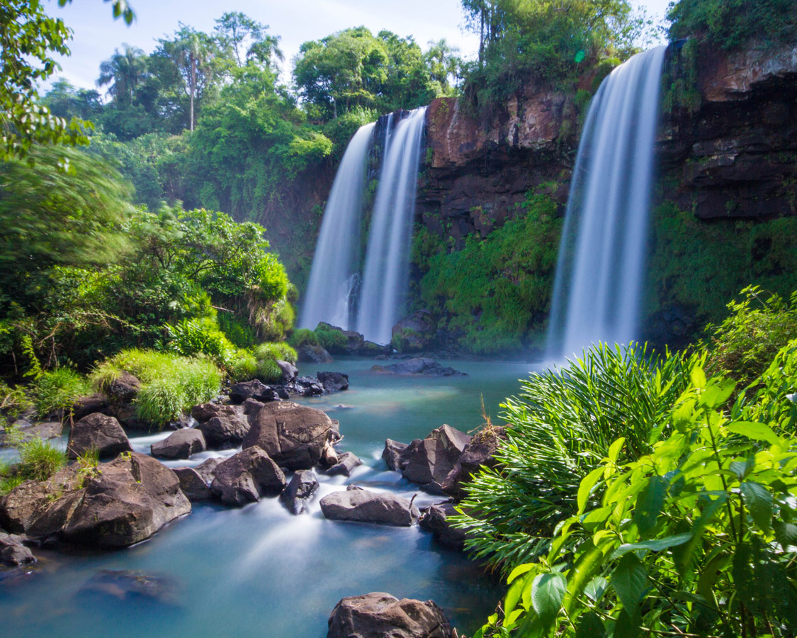 View of Salto dos Hermanas was one of our favorite waterfalls in our visit to Iguazu Falls Argentina with kids.