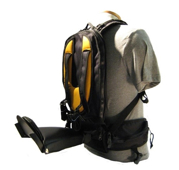 Freeloader child carrier in Sundown Yellow