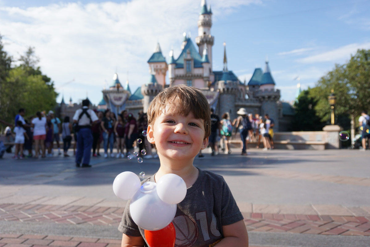 Is visiting Los Angeles complete without exploring Disneyland in Los Angeles California