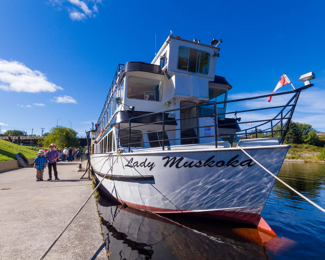 Lady Muskoka Cruise ship on Muskoka River in Bracebridge Ontario