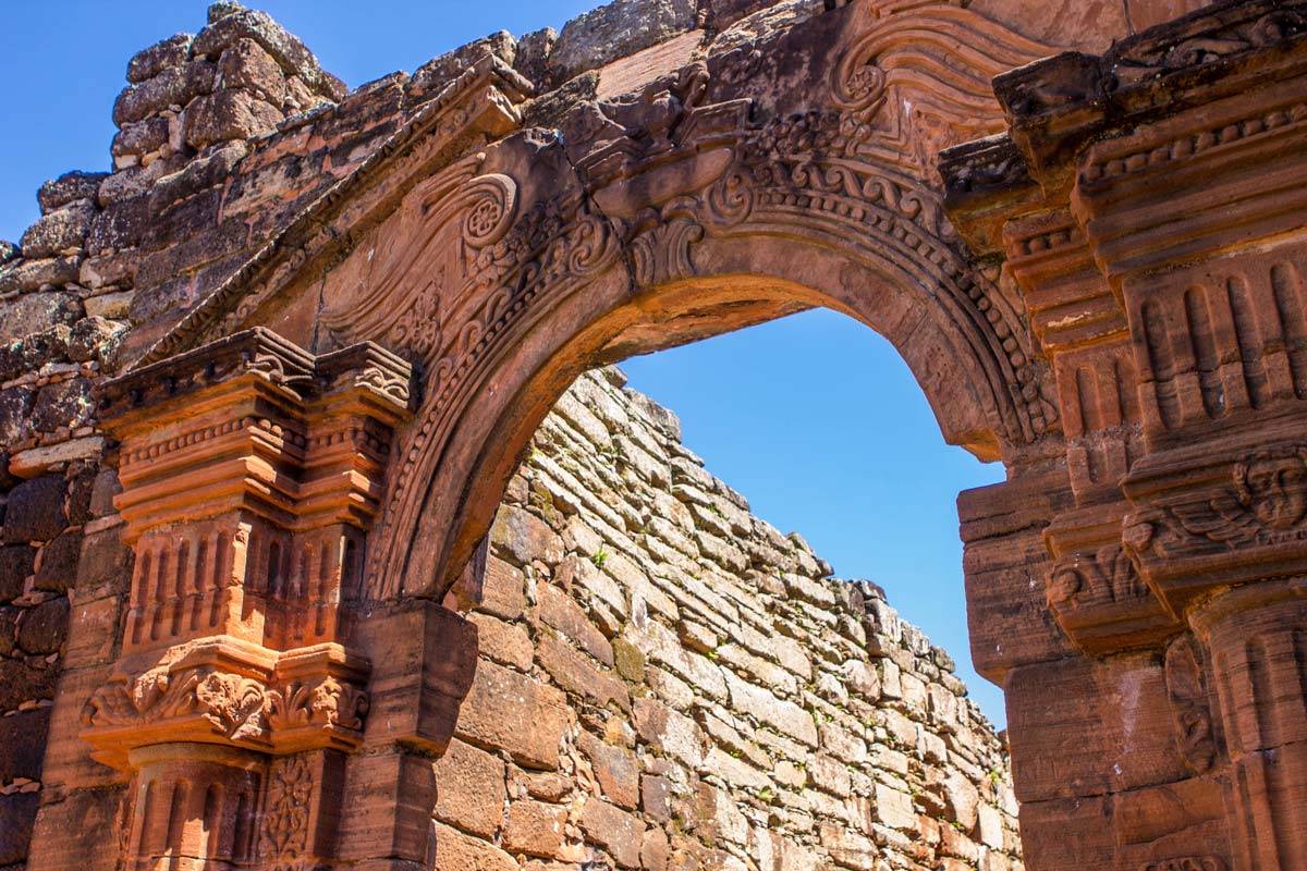 Detailed doorway arch above the San Ignacio Mini ruins in Argentina