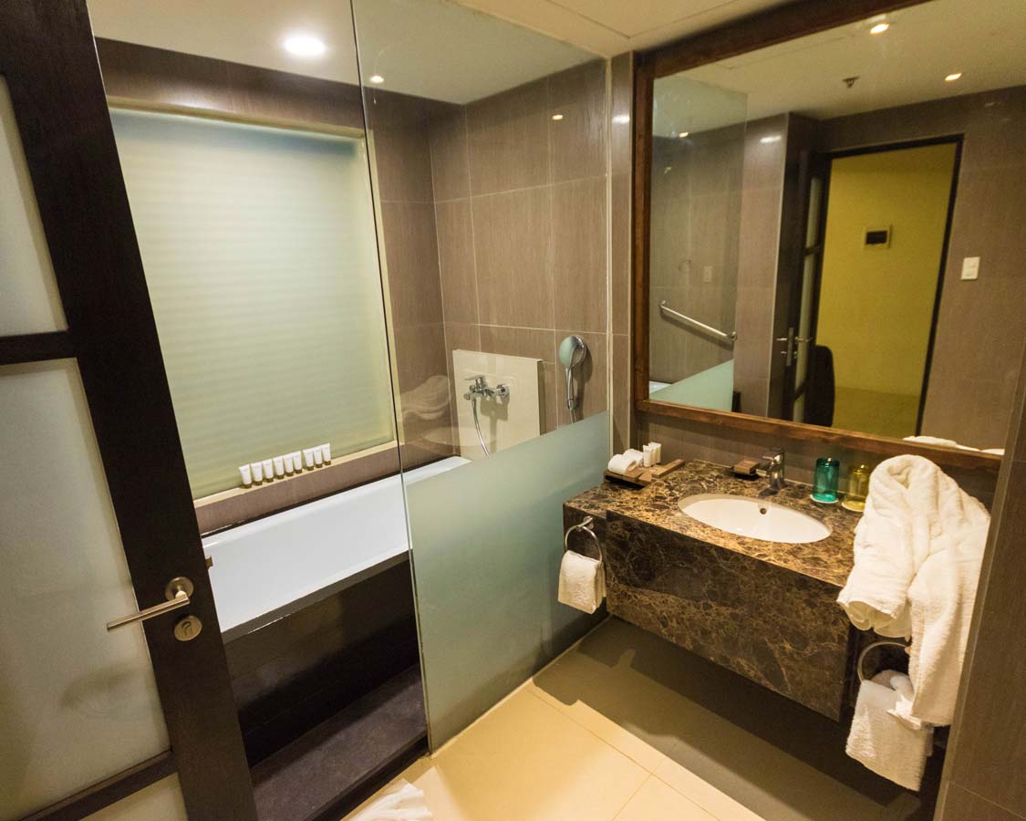 Premiere Seaview Room bathroom at the Movenpick Boracay hotel