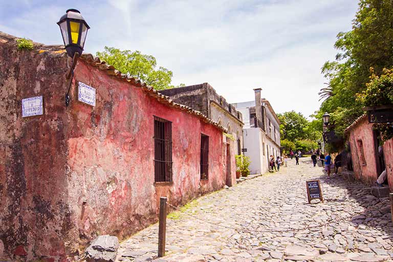 Colonia del Sacramento Street of sighs Uruguay with kids