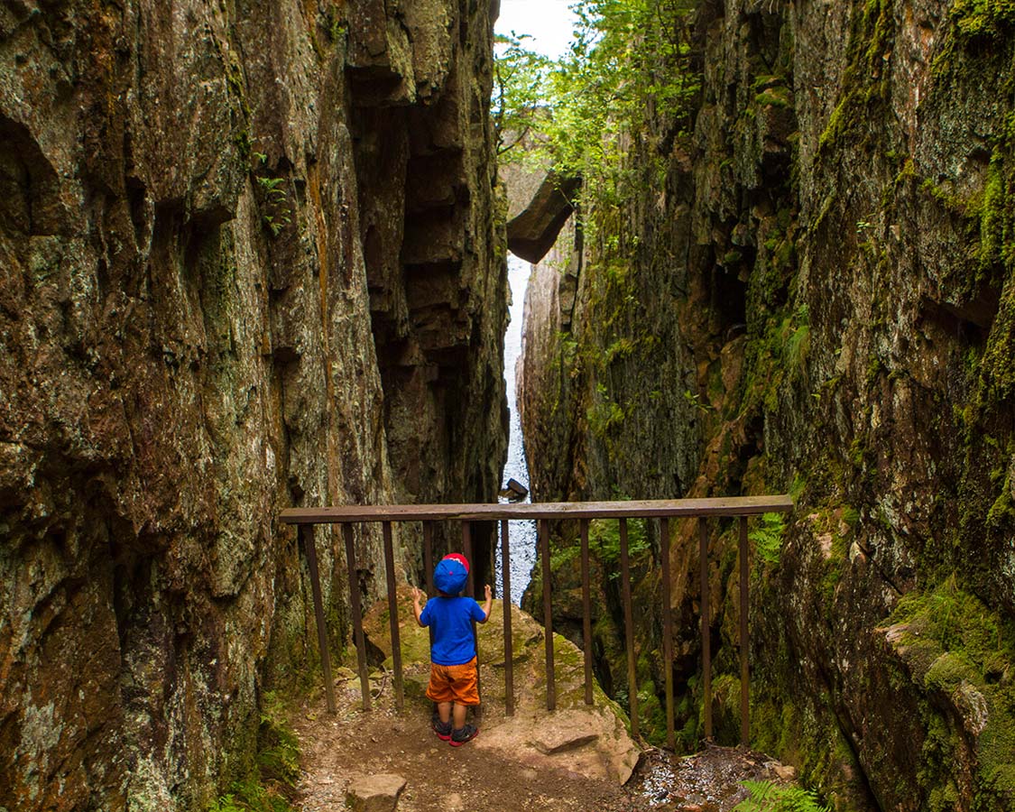 Lake Superior National Park Hanging Rock