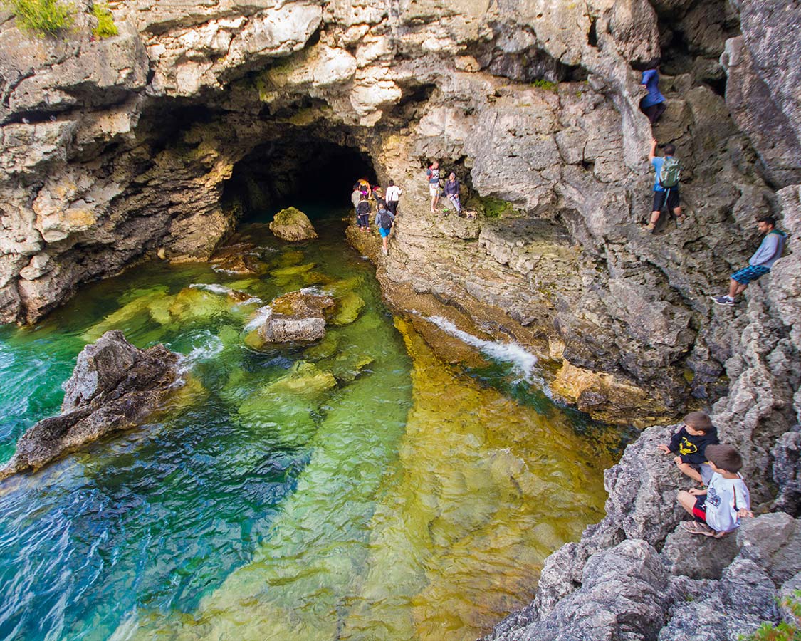 What to do in Bruce Peninsula National Park - How to get to the Grotto