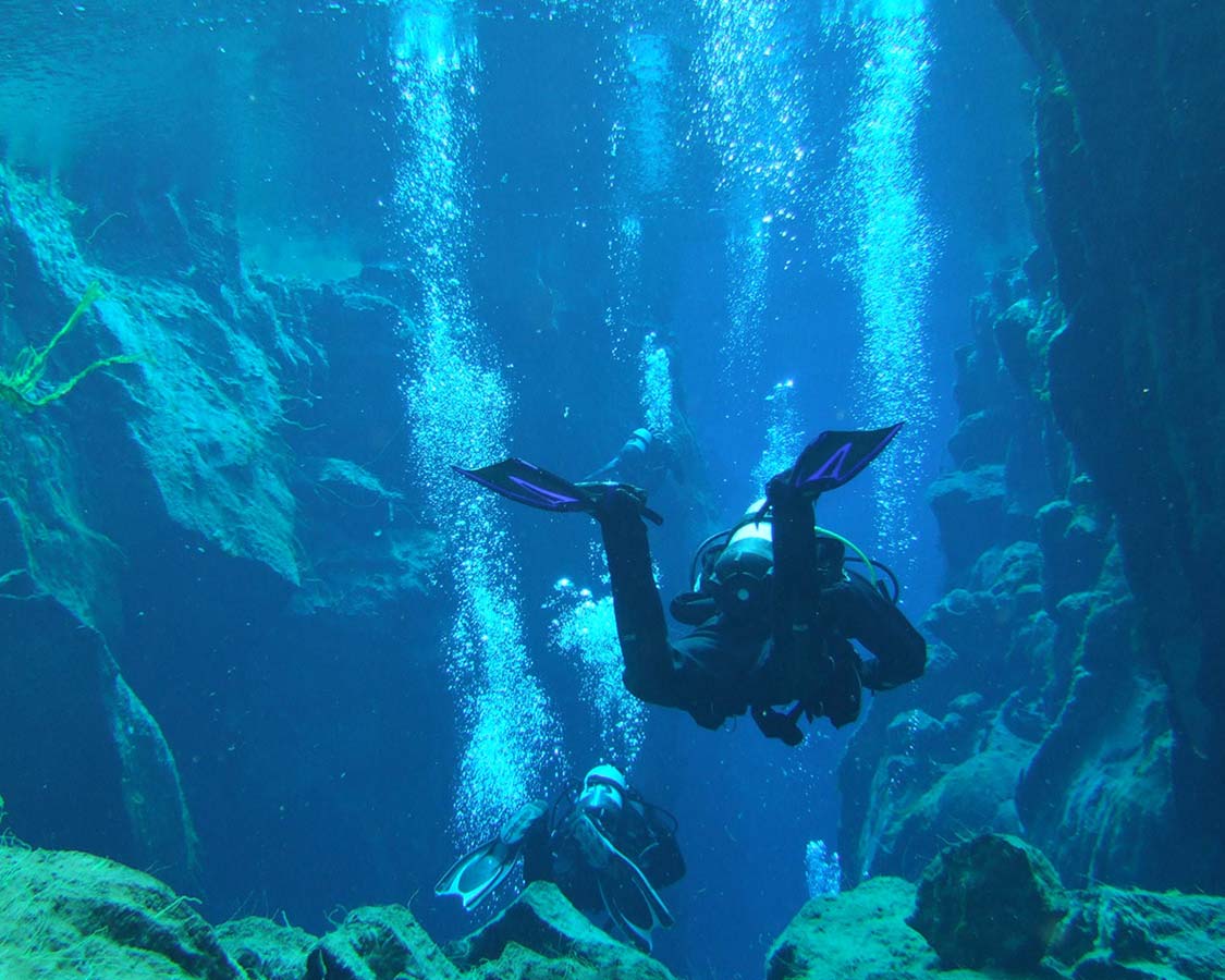 SCUBA Diving for famiiles Iceland Silfra Dive