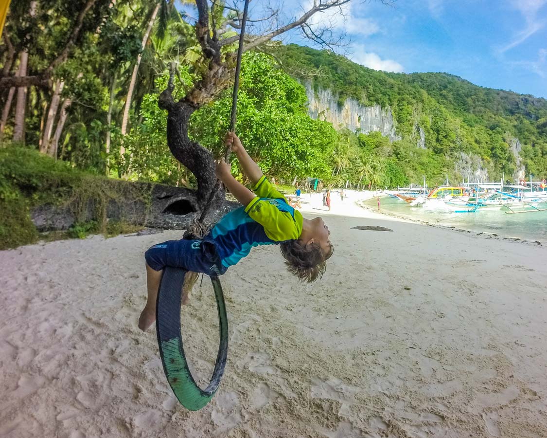 The best things to do in Palawan for families stretch from El Nido to Balabac. Prepare for days filled with island hopping, caves, and white sand beaches!