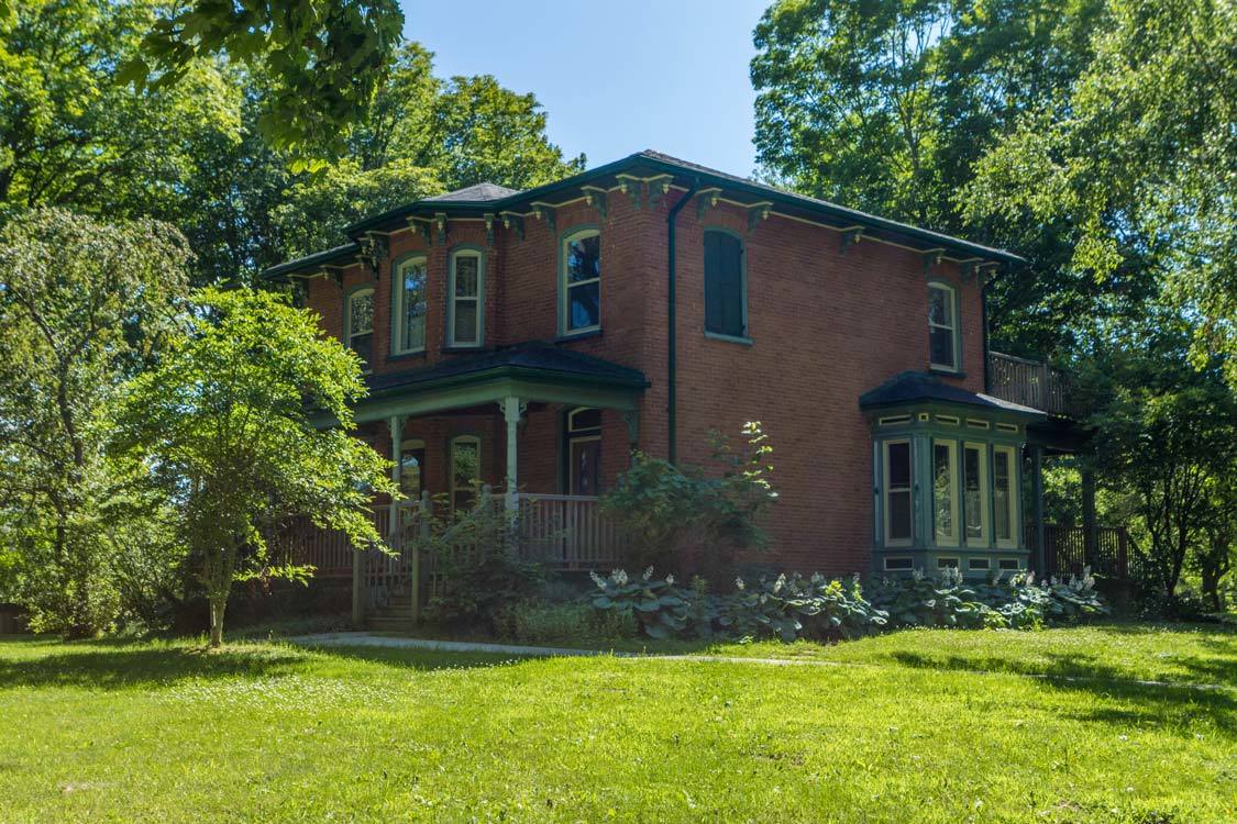 Maplerest Heritage House Sandbanks roofed accommodations