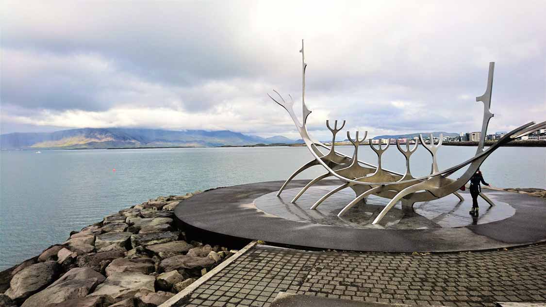 Reykjavik marina sculpture