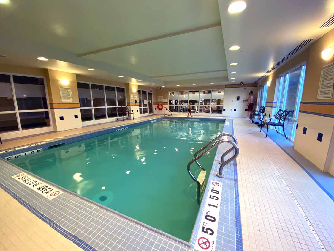 Pool at the Hampton Inn hotel in Sudbury, Ontario