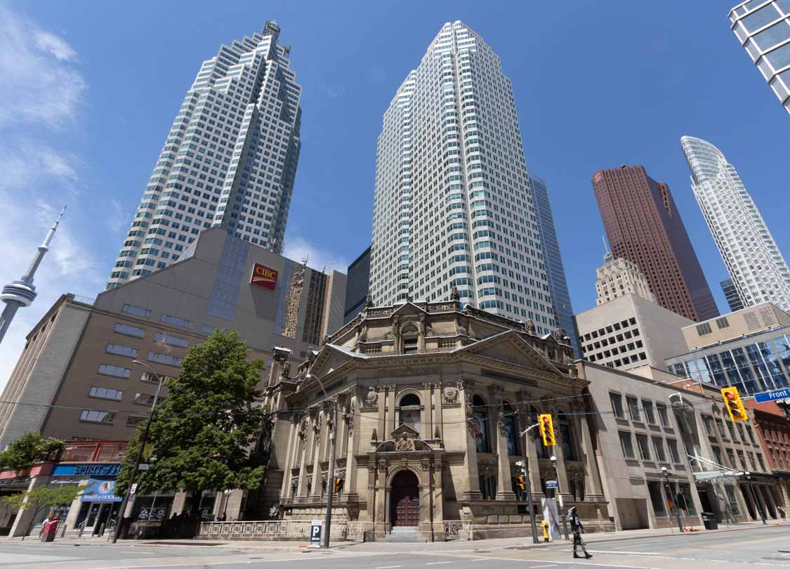 The Hockey Hall of Fame in Toronto with kids