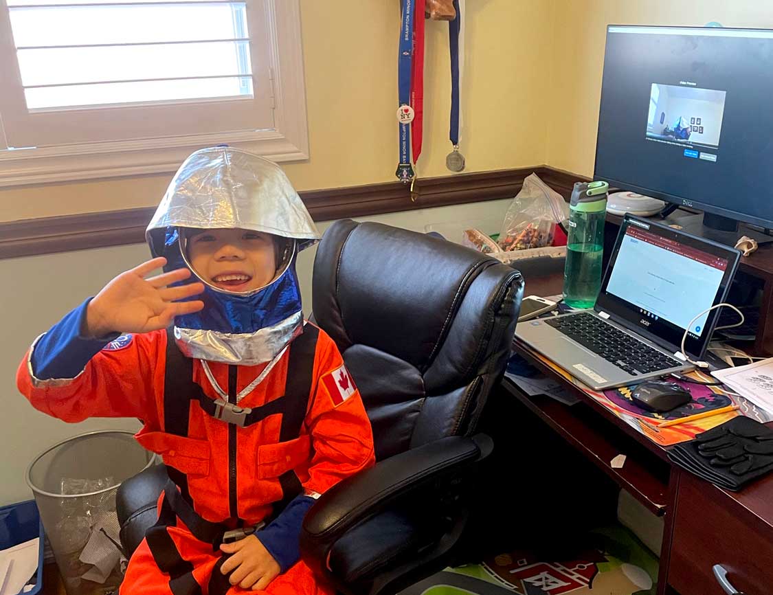 Wagars virtual school in an astronaut suit