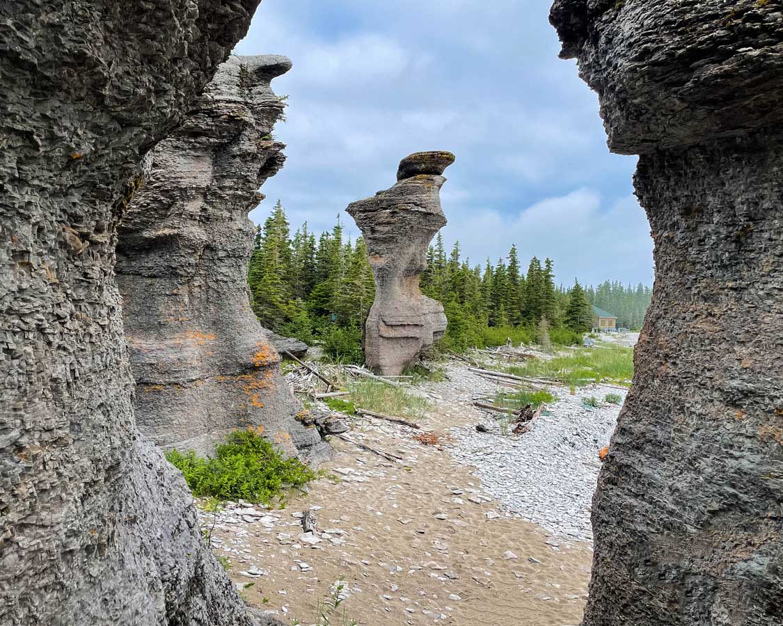 Ile Niapiskau rock formations in Mingan, Quebec
