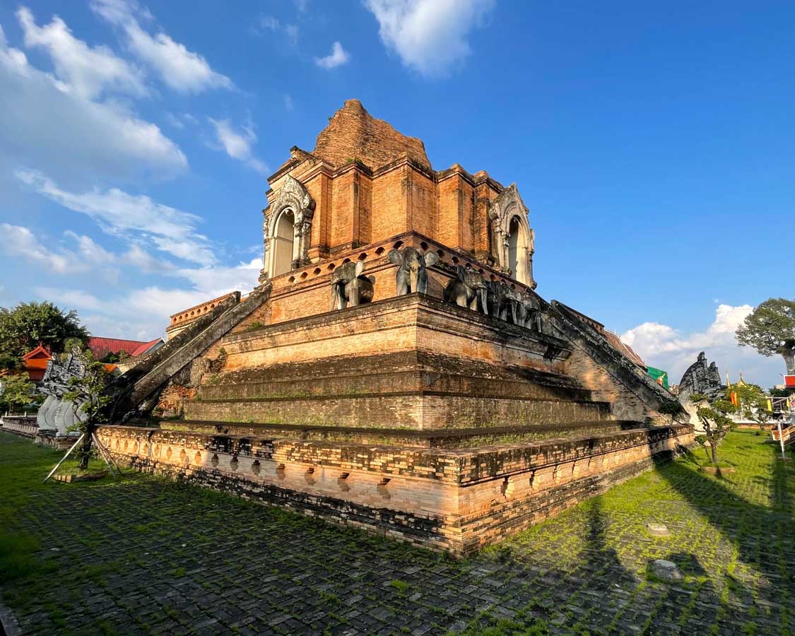 Wat Chedi Luang Temple in Chiang Mai