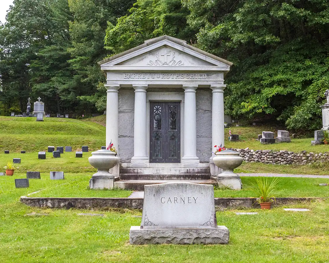 Cemetery just off the North Rim Trail at Watkins Glen Park