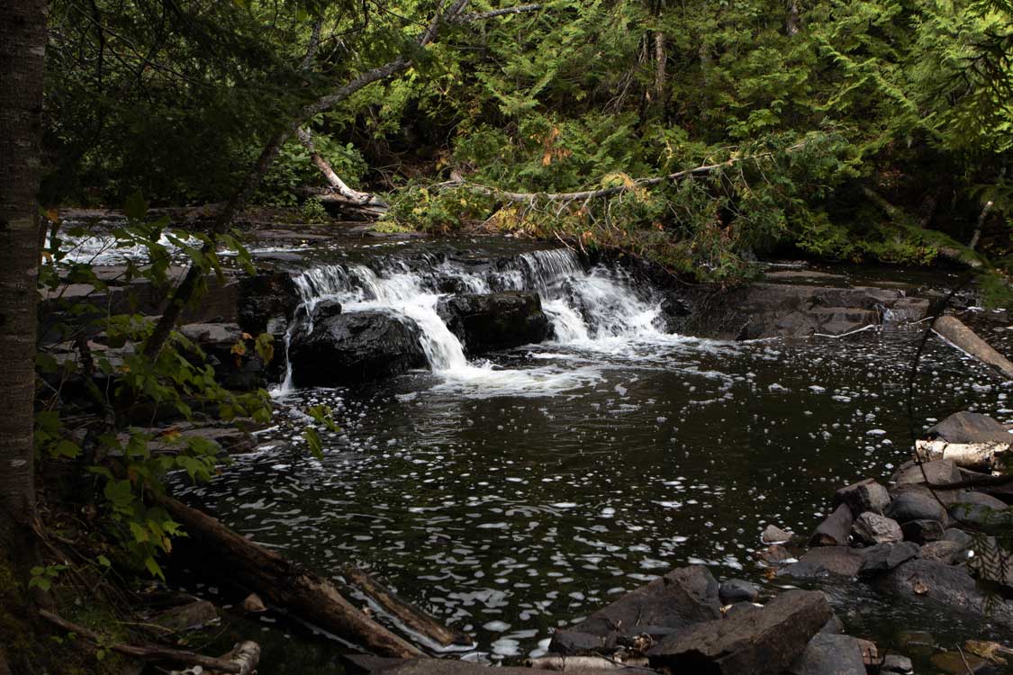 Small waterfall on the Joe Creek Hike in Sleeping Giant Provincial Park