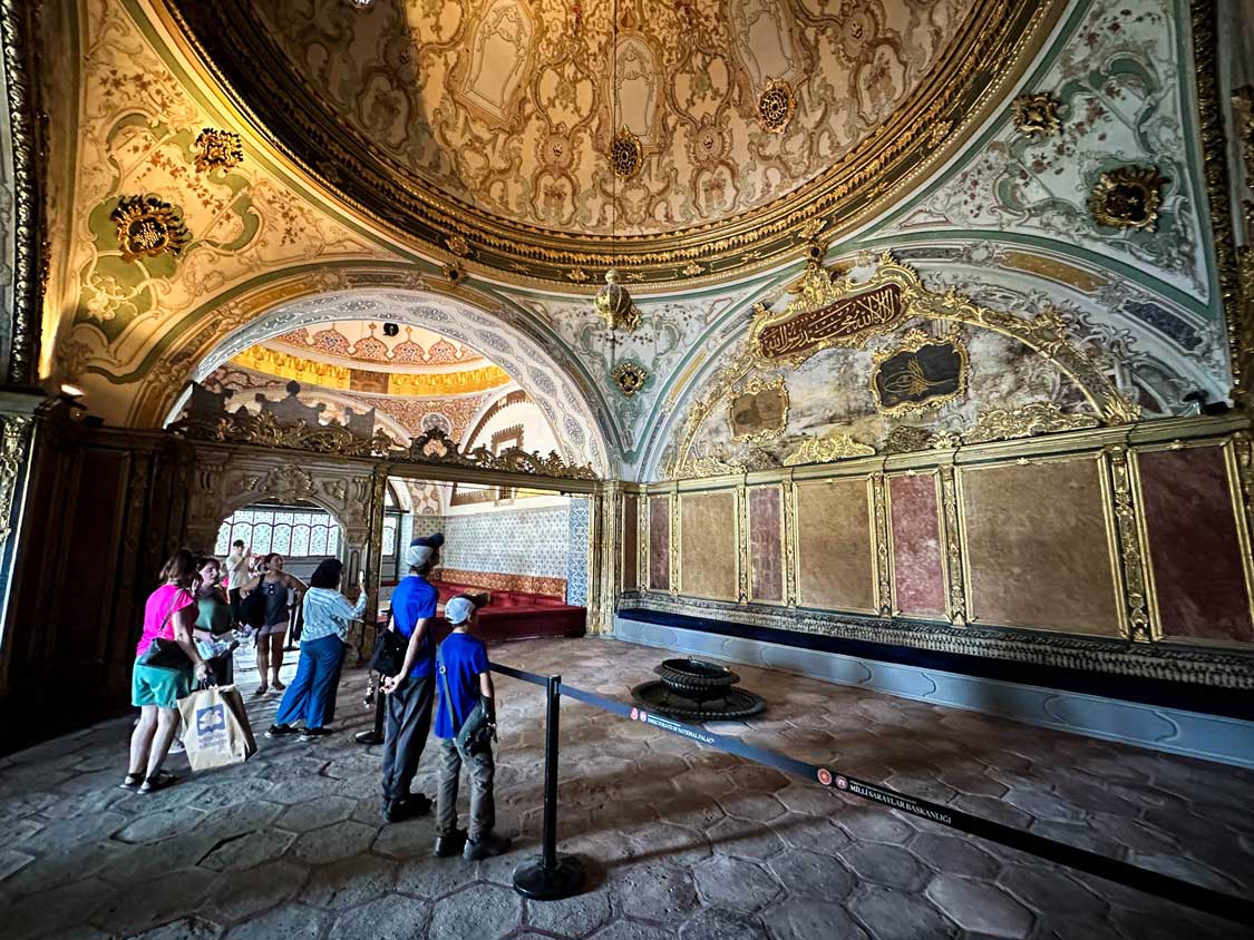 Kids explore Topkapi Palace in Istanbul