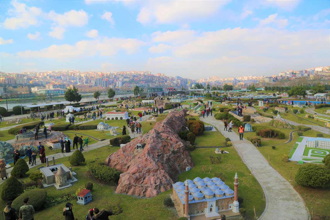 Miniature models of Turkiye and Istanbul at Miniaturk Park