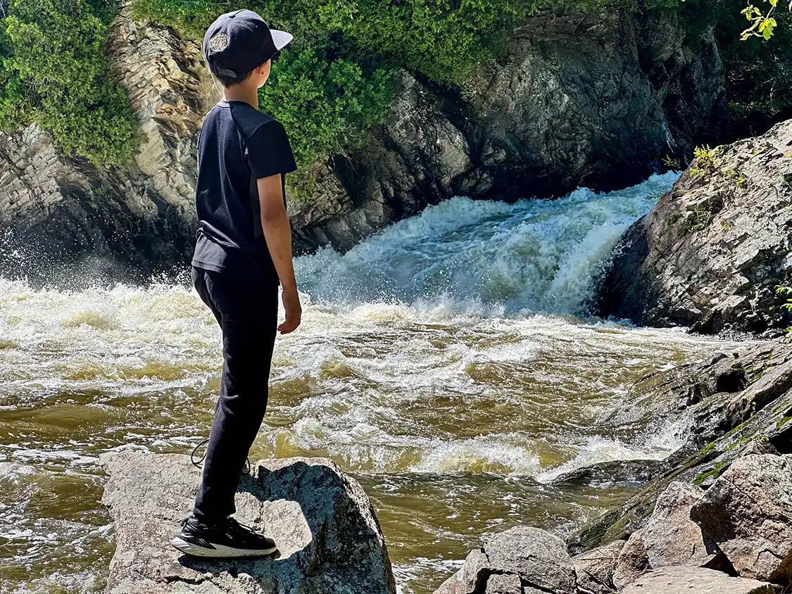 Dylan Wagar at Chutes de Moulin near Montebello Quebec