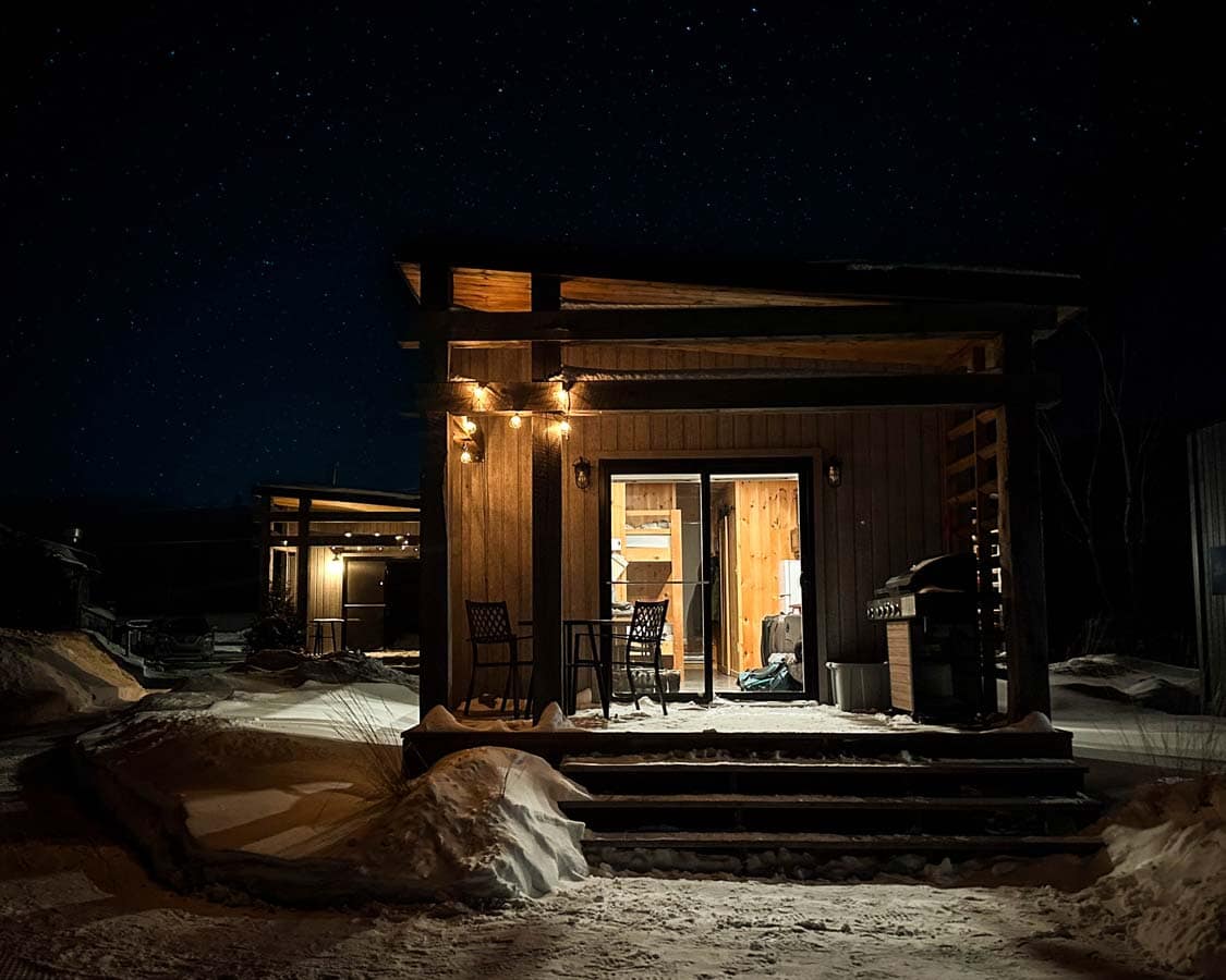 Tiny cabins at 2800 du Parc in Shawinigan, Quebec