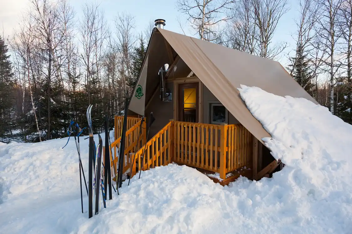 oTENTik winter camping in La Mauricie National Park