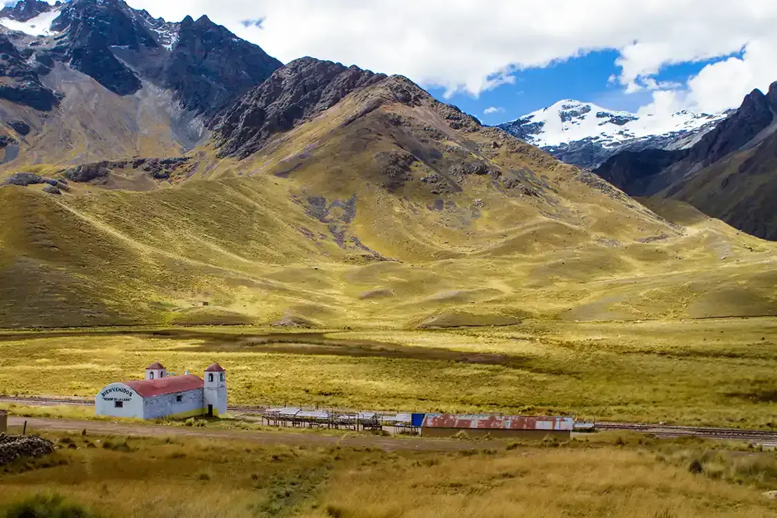 A mountain pass in Peru
